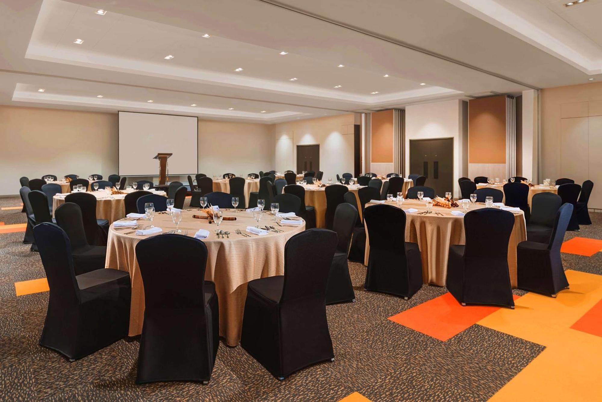 Park Inn By Radisson Iloilo Dış mekan fotoğraf