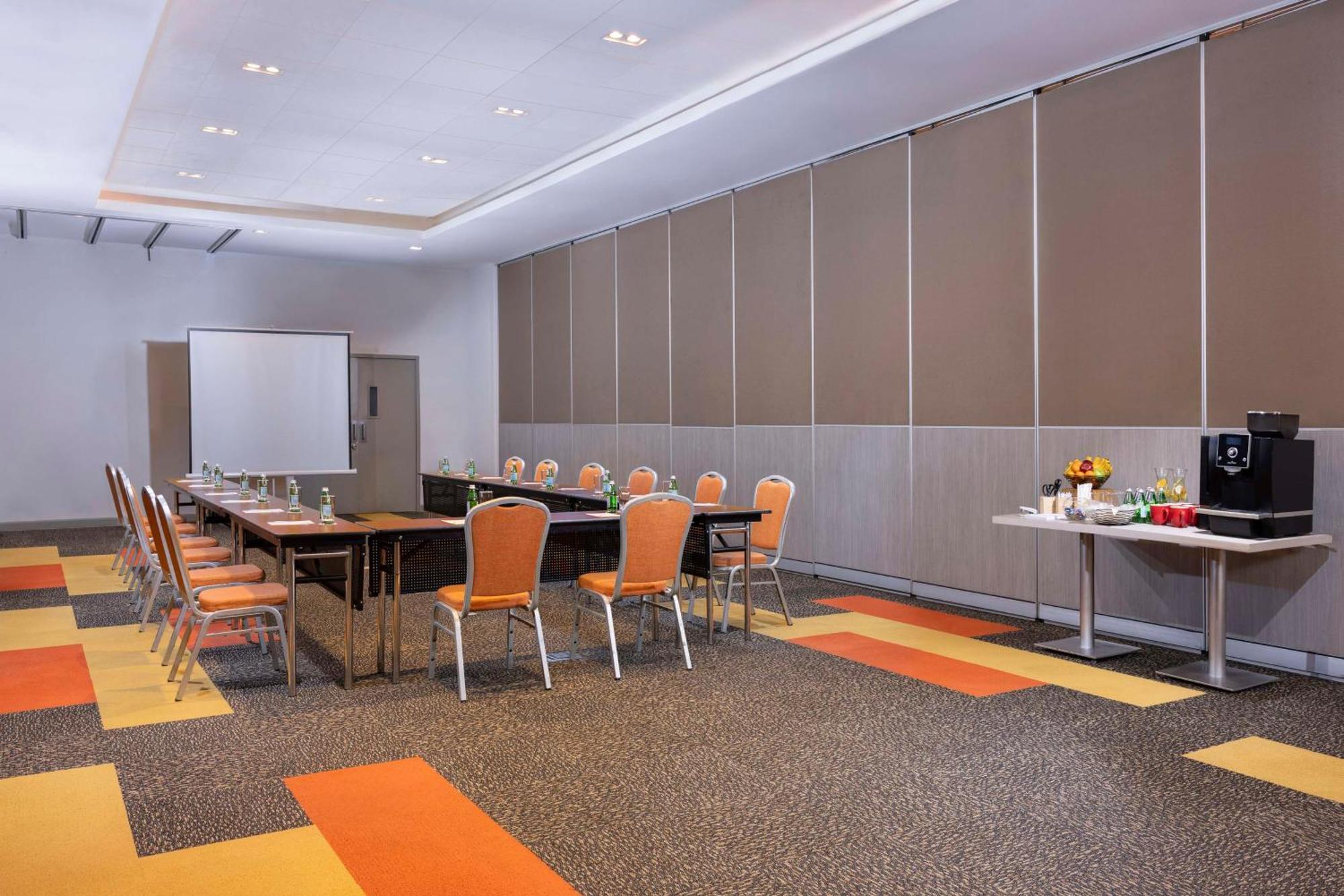 Park Inn By Radisson Iloilo Dış mekan fotoğraf