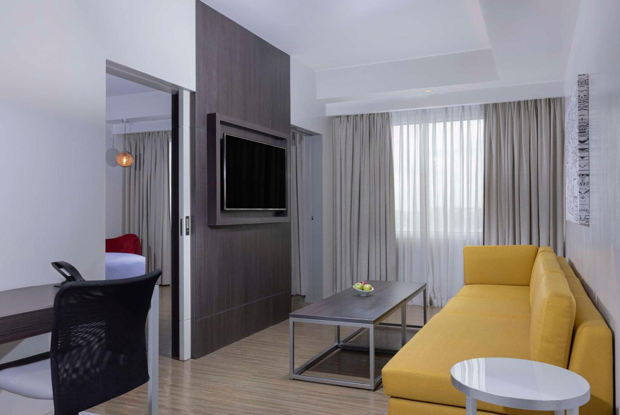 Park Inn By Radisson Iloilo Dış mekan fotoğraf