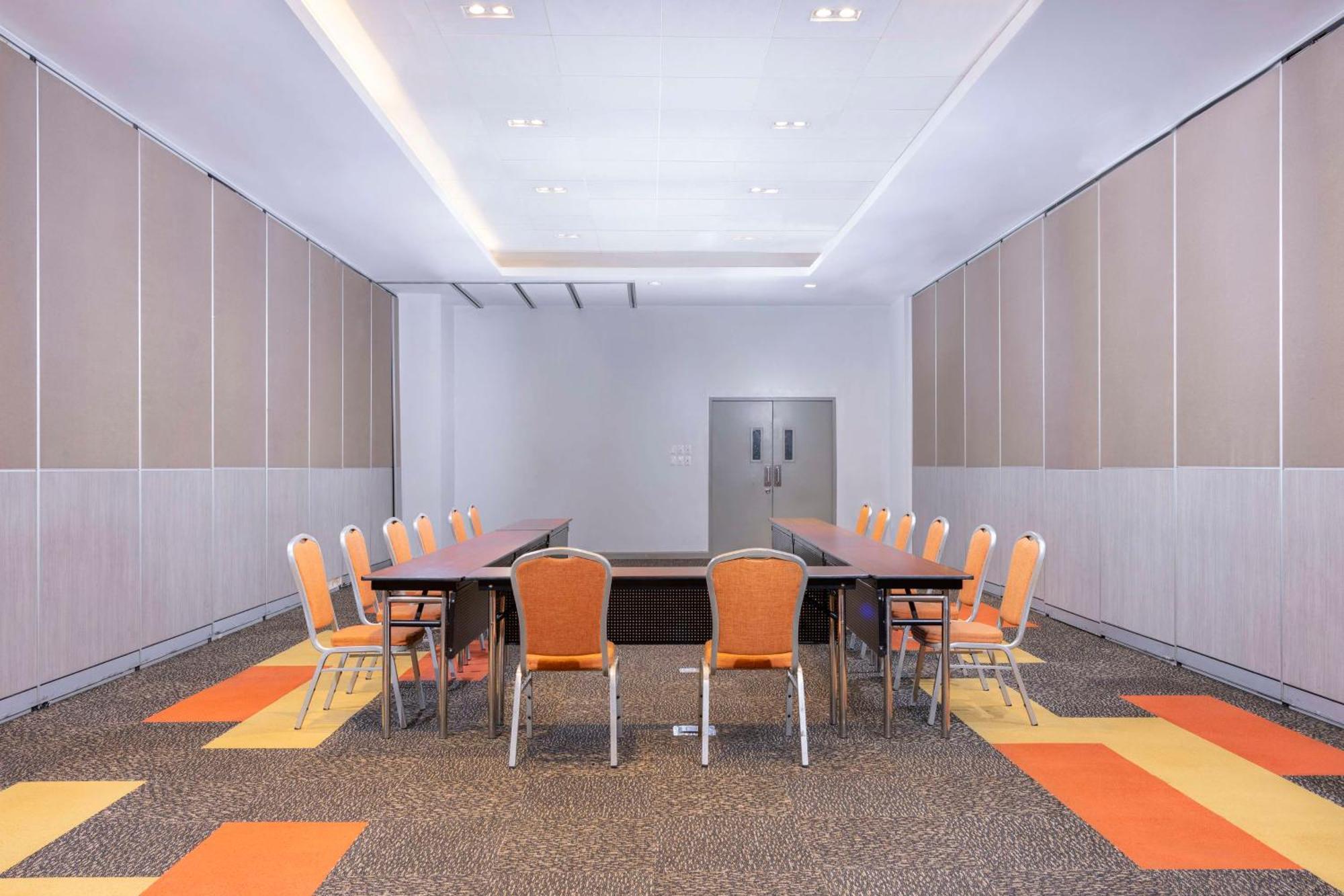Park Inn By Radisson Iloilo Dış mekan fotoğraf